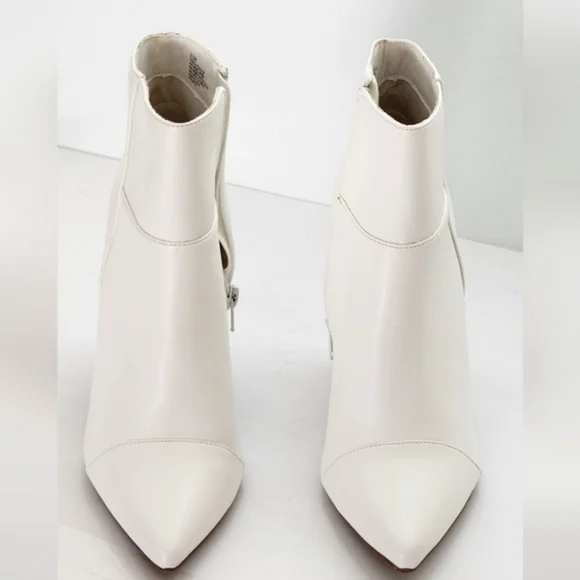 XOXO Women's Leather White Fedela Ankle Booties Size 10M - Picture 5 of 7